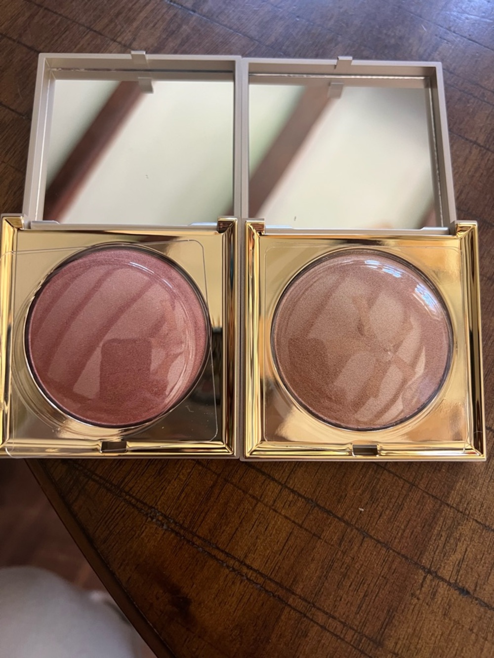 Stila Puddy Highlighter in Magnificence and Brilliance. NWT